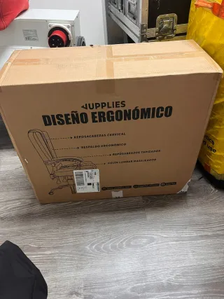 Silla de oficina ergonómica Supplies