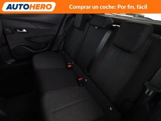 Peugeot 2008 1.2 Hybrid Style