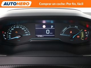 Peugeot 2008 1.2 Hybrid Style