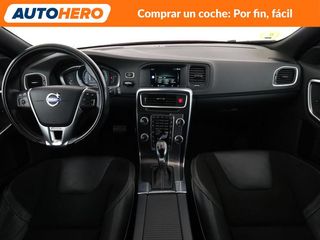 Volvo V60 2.0 D3 R-Design Momentum