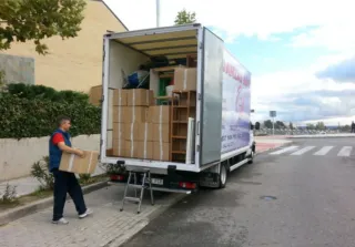 Servicio de transporte y mudanzas