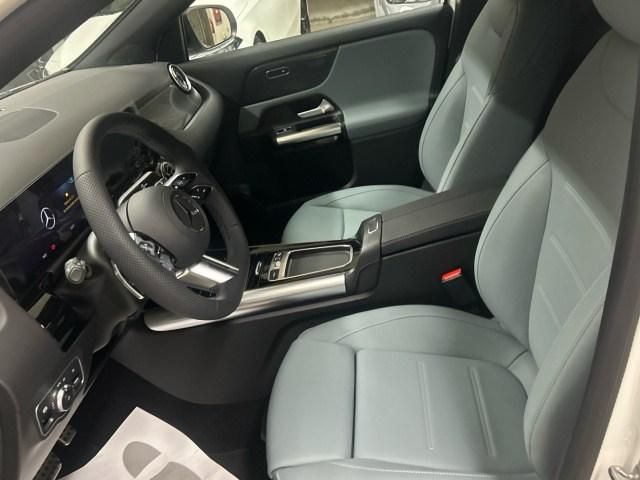 Mercedes-Benz GLA 200 D 2.0 2025, foto 7