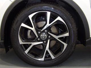 TOYOTA C-HR 1.8 125H Advance
