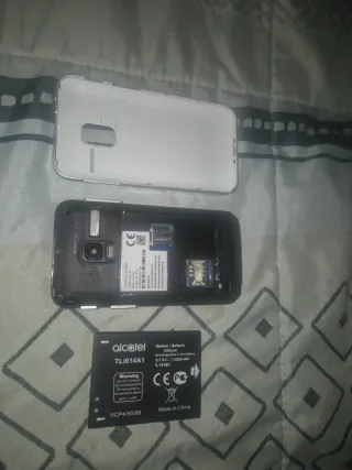 Móvil Alcatel Negro para Mayores