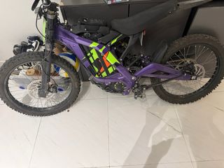 Surron 2025 Enduro/Motocross Eléctrica