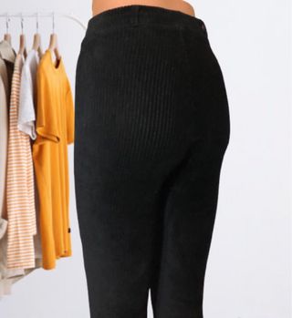 Pantalón Stradivarius acampanados