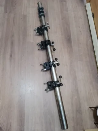 Barra rack percusión con abrazaderas