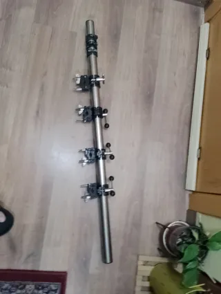 Barra rack percusión con abrazaderas