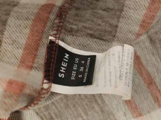 CONJUNTO CON FALDA DE CUADROS