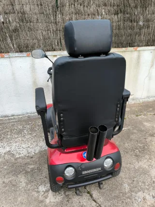 Scooter Eléctrica Roja 4 Ruedas