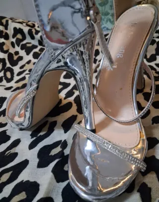 Sandalias Plata con Piedras