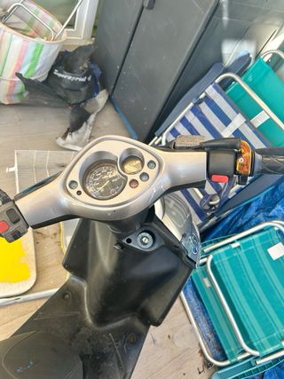 Carcasas Jog RR Gris Nardo y Pegatinas Holográfica