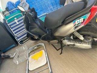 Carcasas Jog RR Gris Nardo y Pegatinas Holográfica