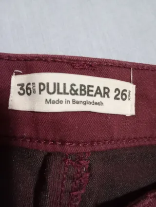 Pantalones Pull&Bear rojos mujer