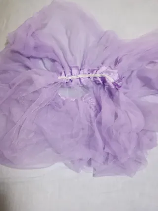 Tutú violeta de tul con cintura satinada