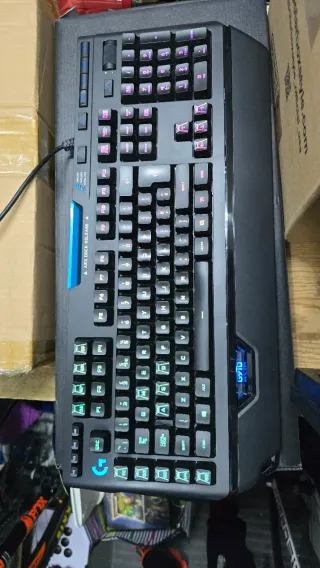 Teclado Logitech G910 Orion Spectrum RGB