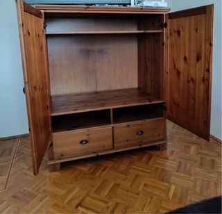 Aparador de madera para TV