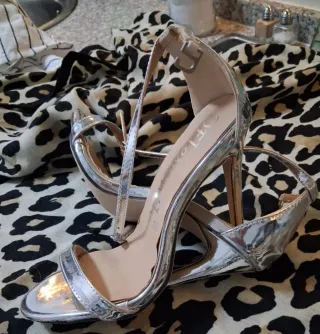 Sandalias tacón plata