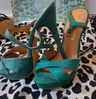 Sandalias tacón verdes