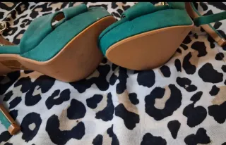 Sandalias tacón verdes