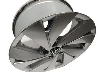 5h0601025c llanta volkswagen golf viii 1.5 2322499