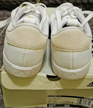 Zapatillas Adidas mujer sin estrenar.