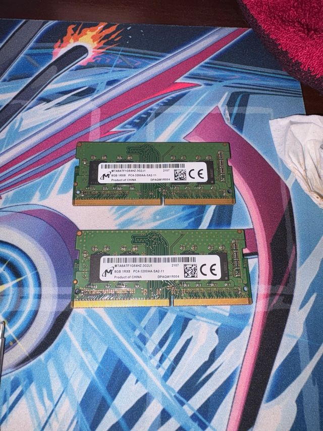 2x 8GB DDR4 3200MHz Módulos de RAM para laptop.