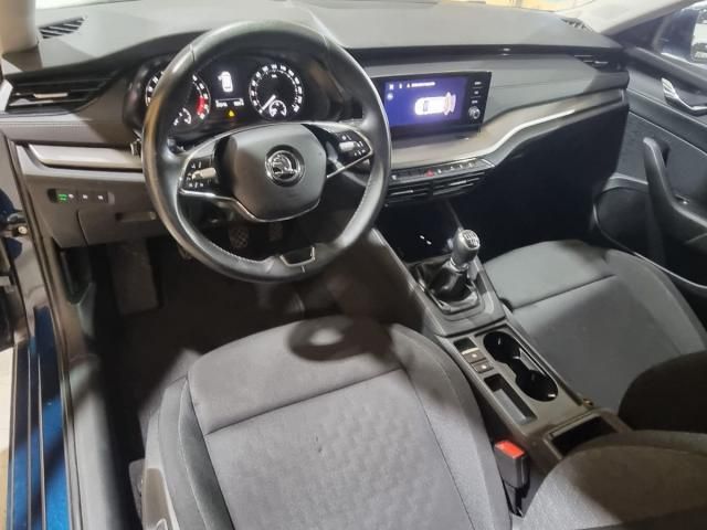 SKODA Octavia Combi Active 2.0 TDI 85 kW (115 CV)