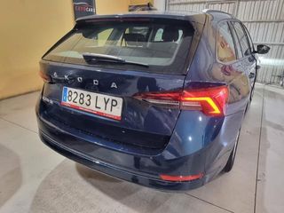 SKODA Octavia Combi Active 2.0 TDI 85 kW (115 CV)