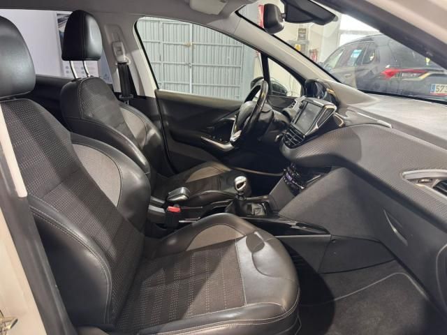 PEUGEOT 2008 BlueHDi 120 S&S Crossway