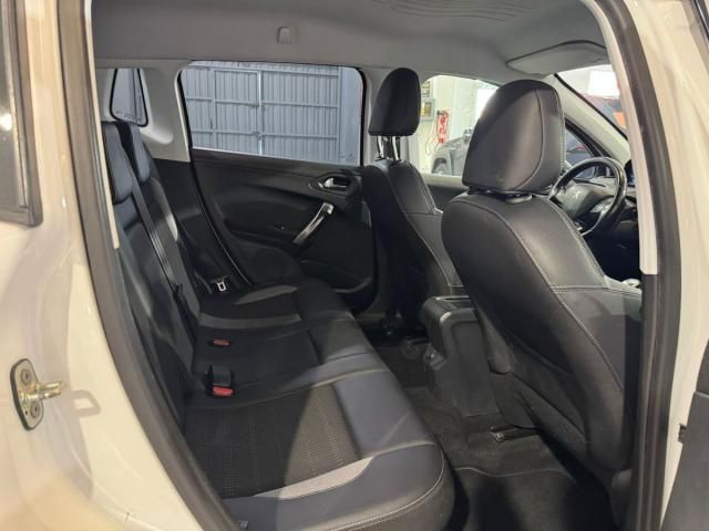 PEUGEOT 2008 BlueHDi 120 S&S Crossway