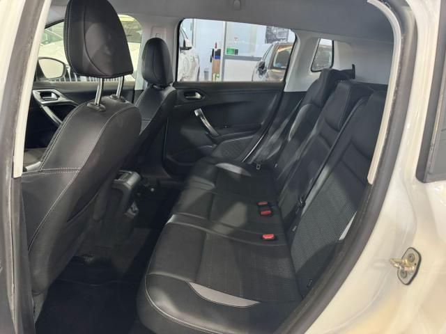 PEUGEOT 2008 BlueHDi 120 S&S Crossway