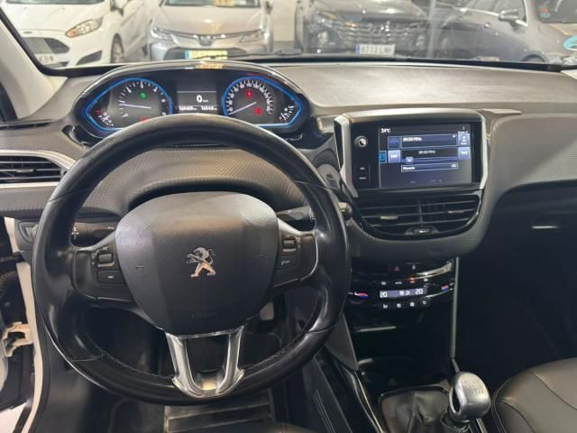 PEUGEOT 2008 BlueHDi 120 S&S Crossway