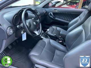 ALFA ROMEO GT 2.0 JTS 16V Distinctive