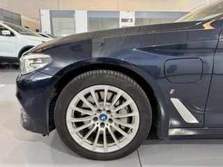 BMW Serie 5 530e iPerformance Berlina