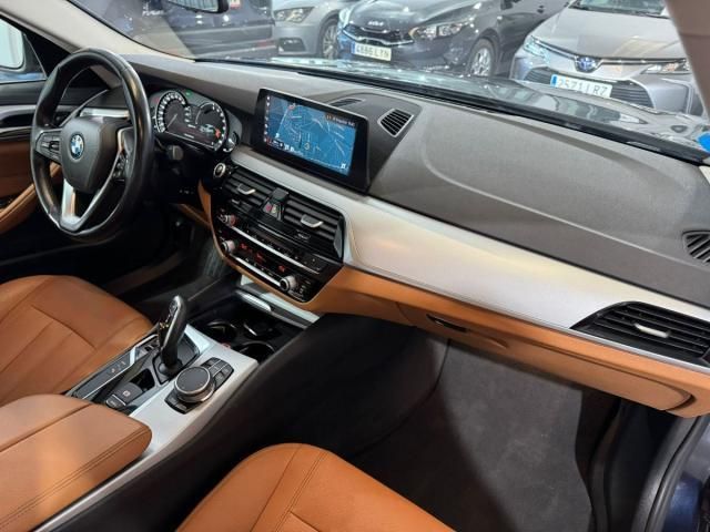 BMW Serie 5 530e iPerformance Berlina