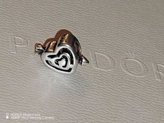 Charm Pandora originale cuore e freccia