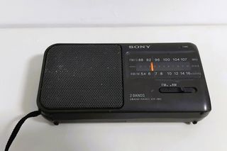 Radio Sony ICF-390 Negra + Auriculares Huawei