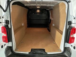 Citroën Jumpy 2.0 BlueHDI 145CV Furgon Talla XL EAT8