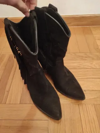 Botas cowboy  flecos talla 37