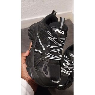 Zapatillas Fila Negras Reflectantes