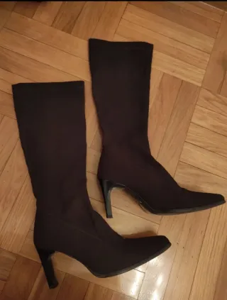Botas altas marrones talla 37