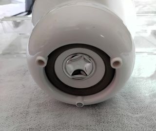 Mini altavoz Mapache blanco y negro