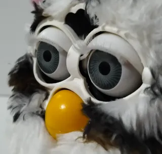 Furby 1998 Snow Leopard, Español