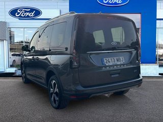 FORD Tourneo Connect Diesel Tourneo Connect 2.0 Ecoblue SWB L1 Active 122