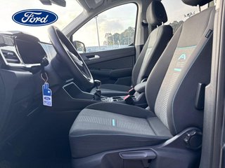 FORD Tourneo Connect Diesel Tourneo Connect 2.0 Ecoblue SWB L1 Active 122