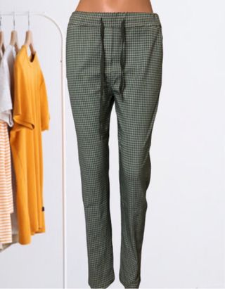 Pantalón cuadros verde y negro