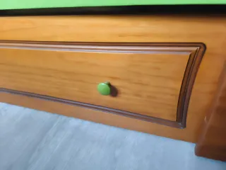 Cama nido madera marrón-verde y sinfonier a juego