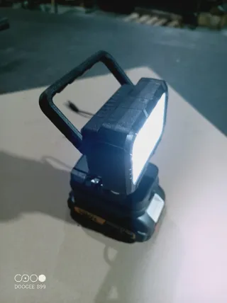 Foco LED 18V Batería Cargador Makita