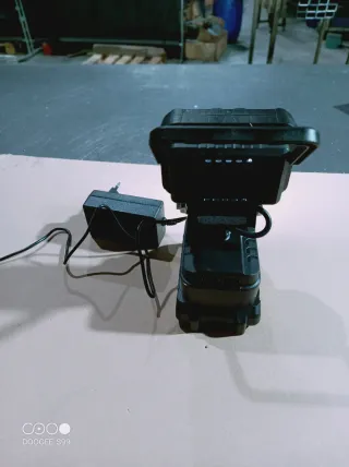 Foco LED 18V Batería Cargador Makita